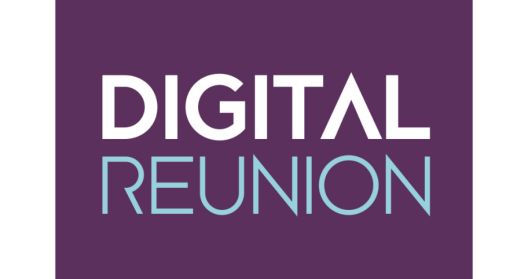 Logo avec texte "DIGITAL REUNION" sur fond violet.