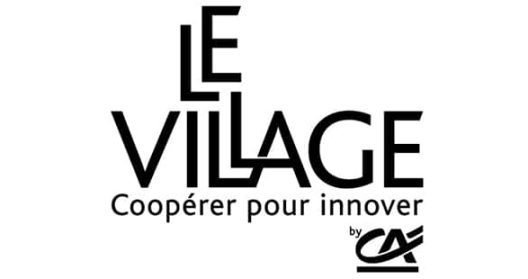 Logo "Le Village by CA" avec slogan "Coopérer pour innover".